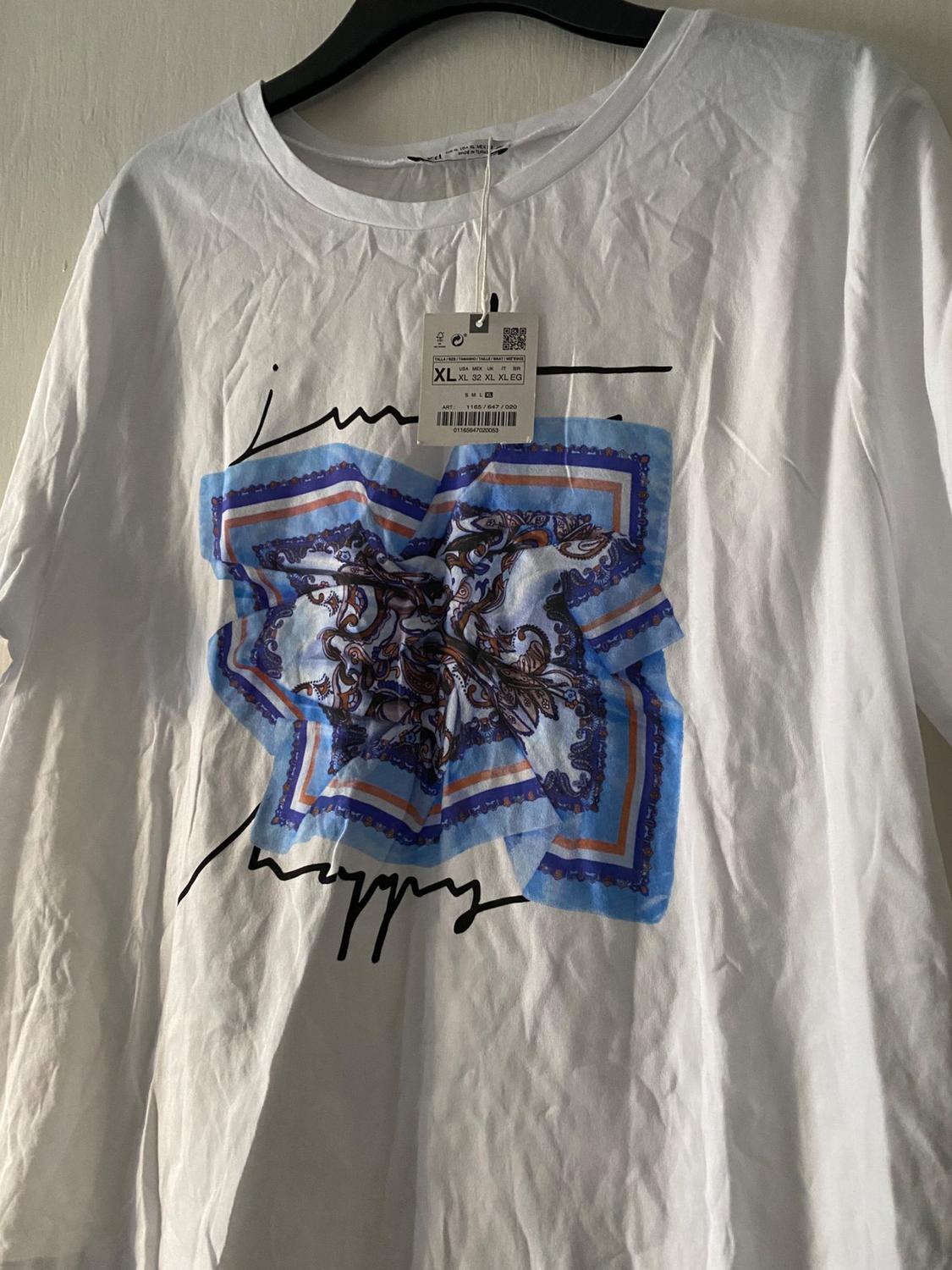 T-SHIRT WITH FRONT PRINT - Image 2