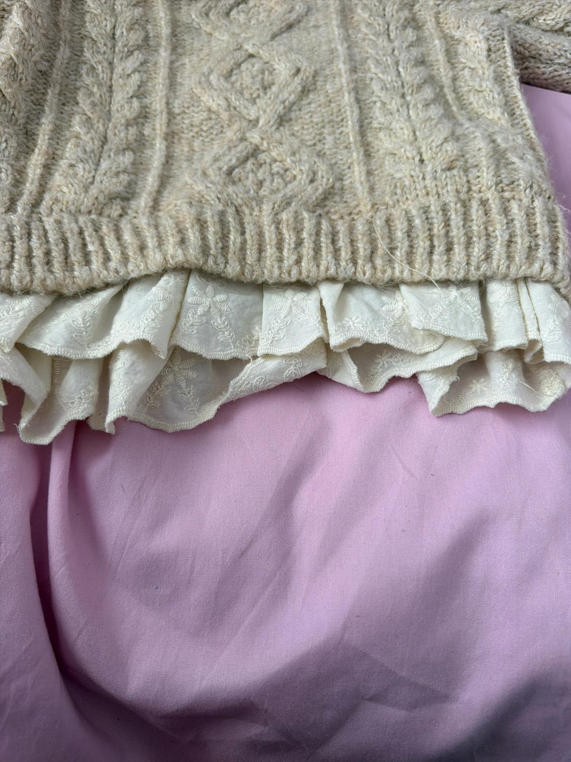 CONTRAST CABLE-KNIT SWEATER - Image 3