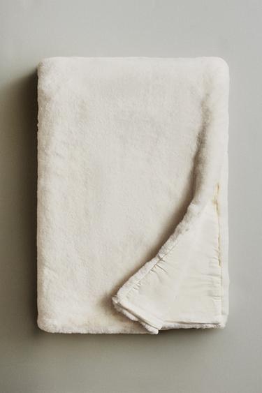 FAUX FUR THROW - Oyster-white by Zara - Image 4