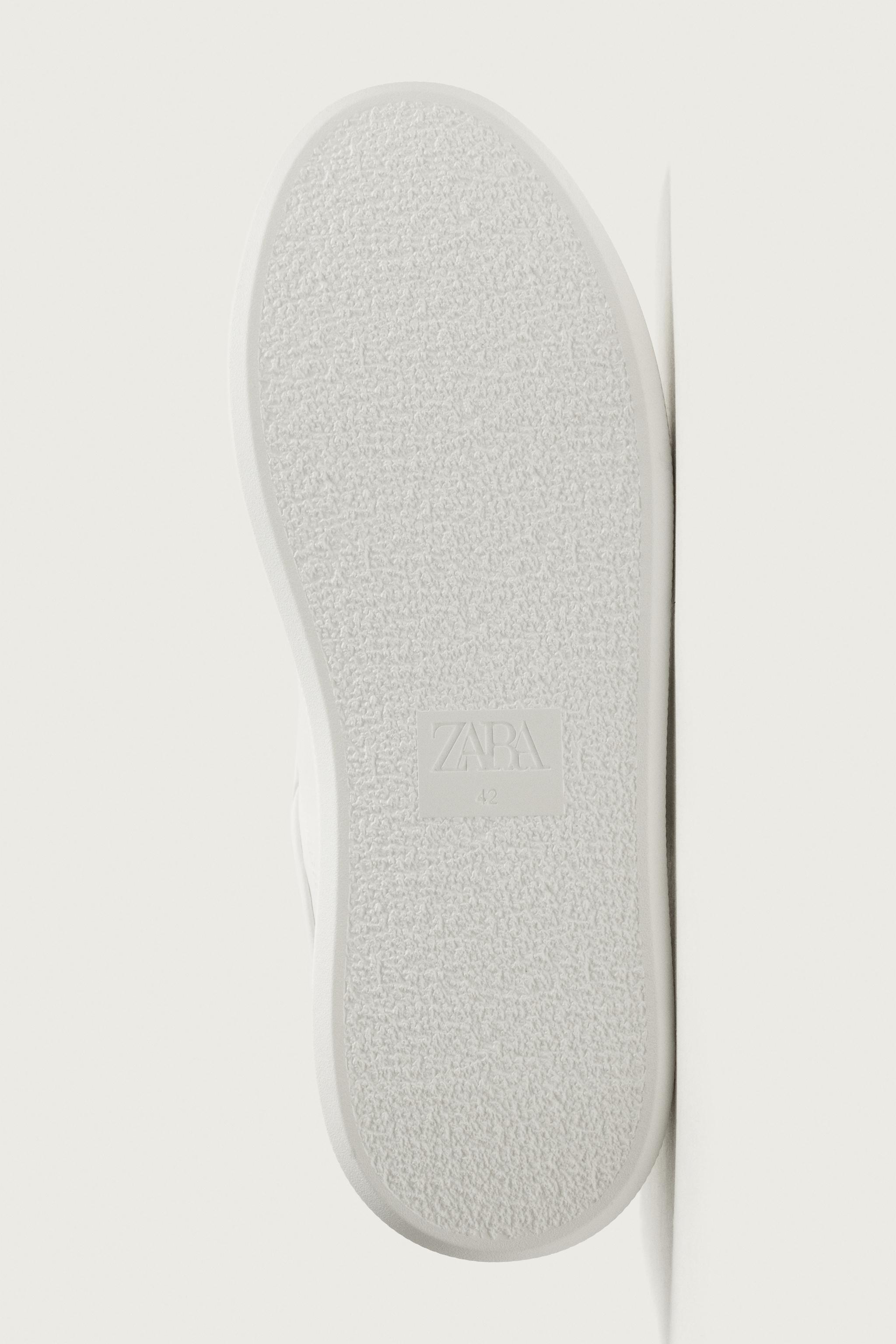 CHUNKY SNEAKERS