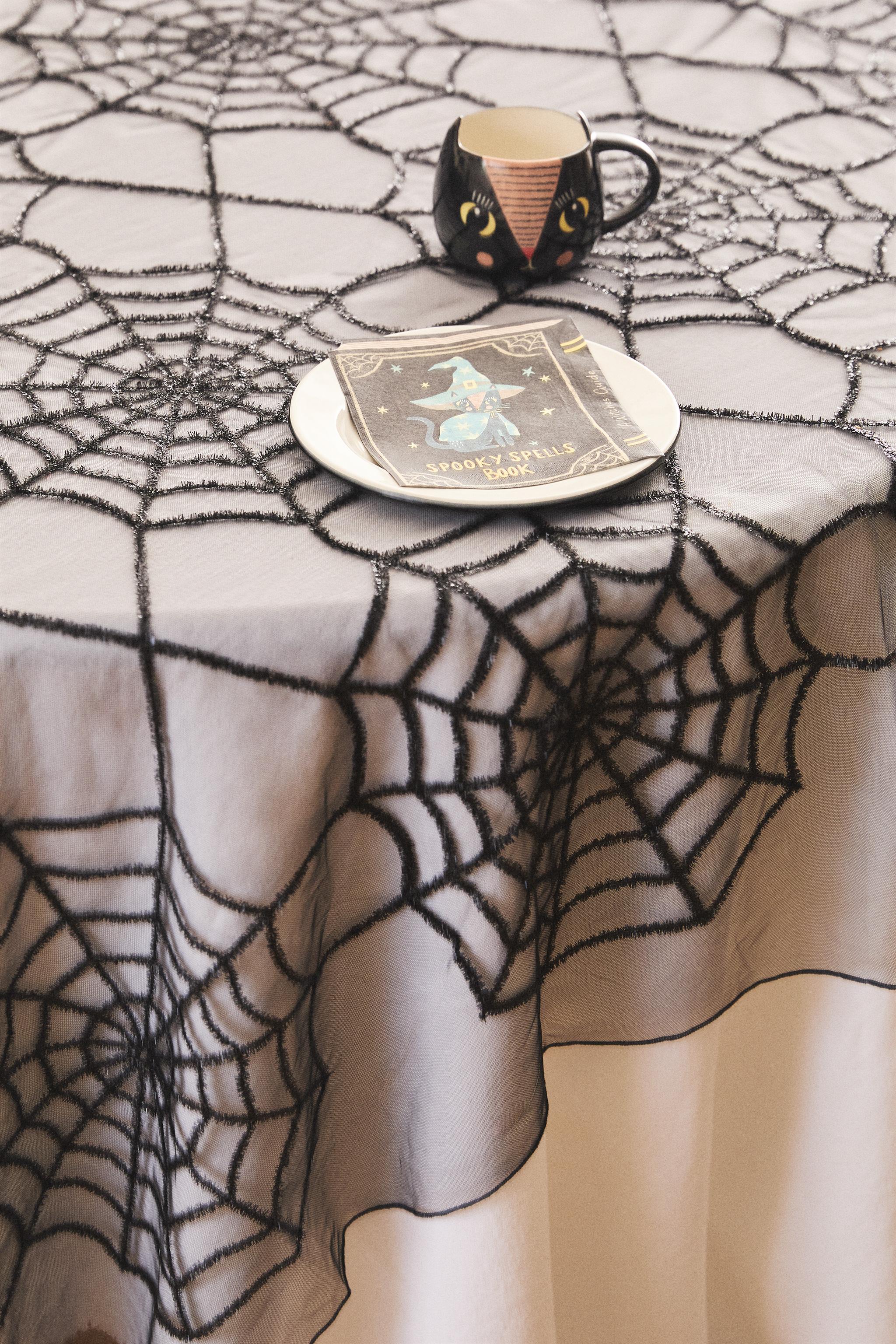 Kids Halloween Spiderweb tablecloth