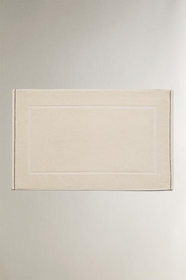 RIBBED TEXTURE BATH MAT - Sand by Zara - Image 0