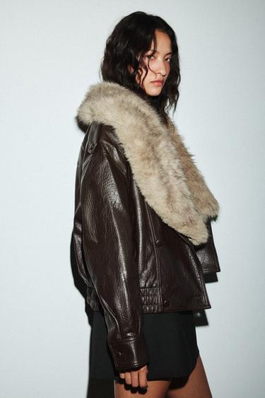 BLOUSON EN MATIÈRE SYNTHÉTIQUE AVEC COL AMOVIBLE - Marron foncé de Zara - Image 5
