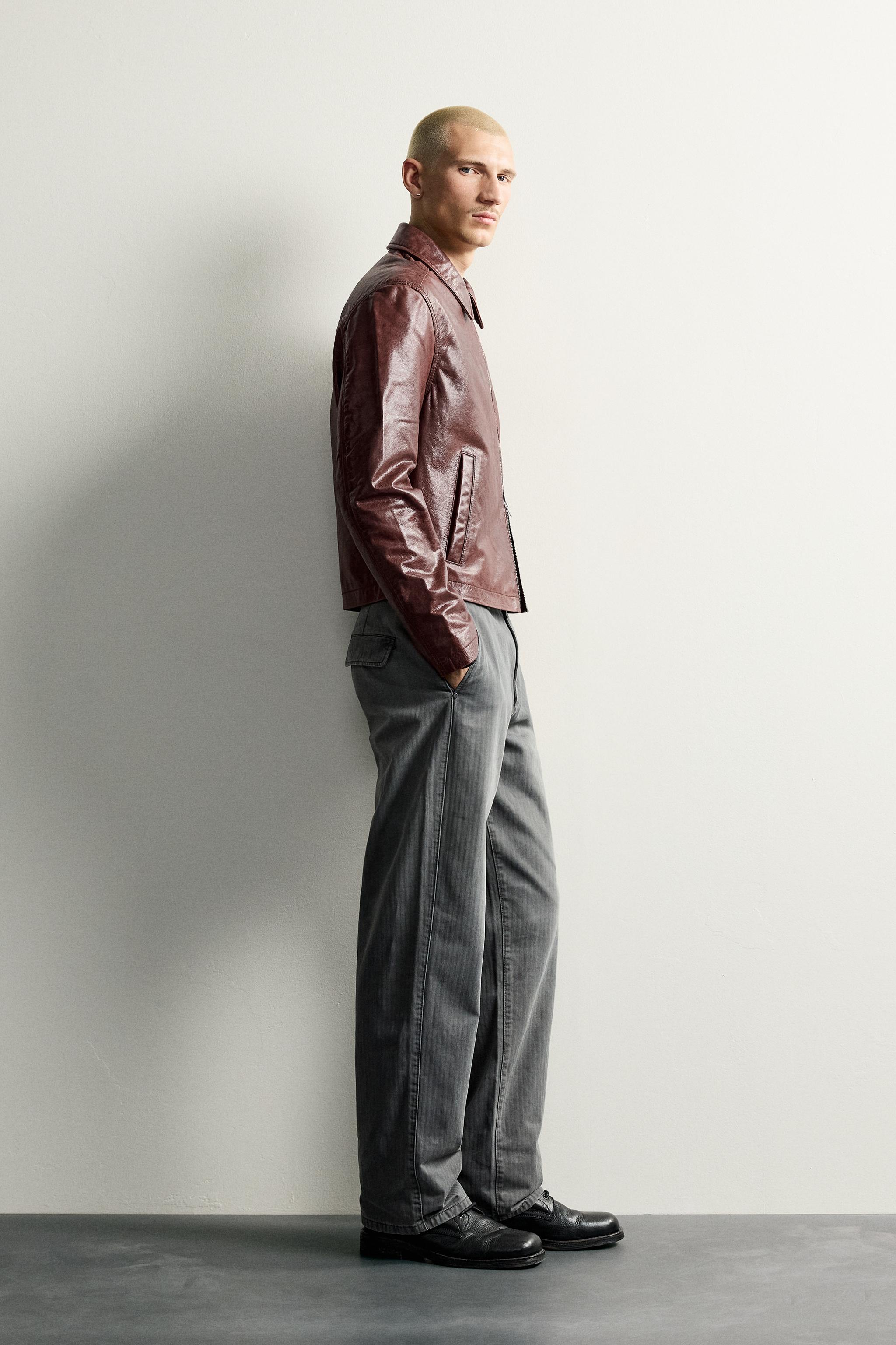 CROPPED-FIT LEATHER JACKET