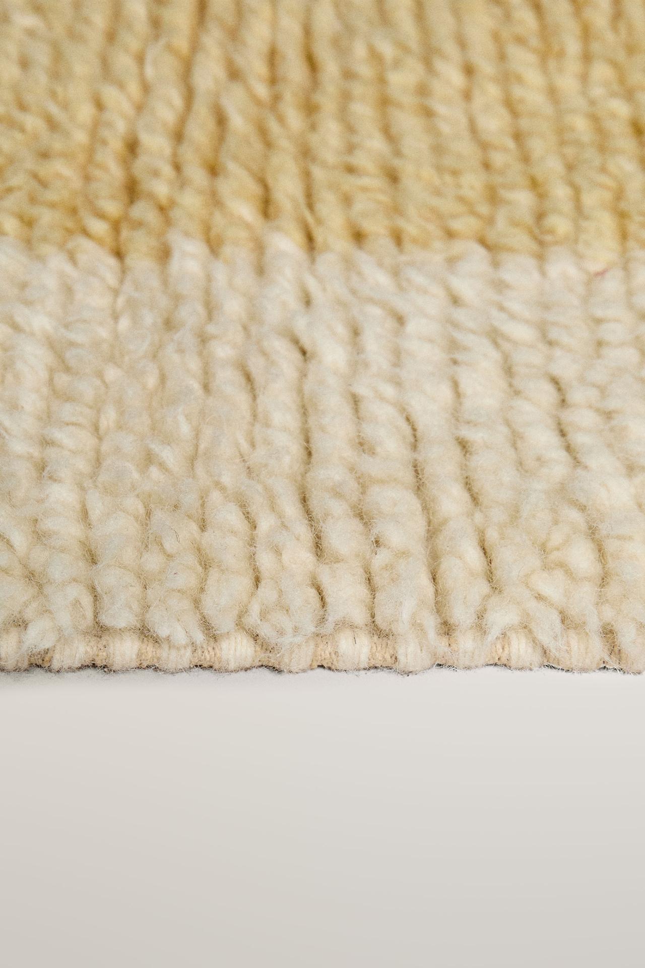 WOOL AREA RUG — Light beige