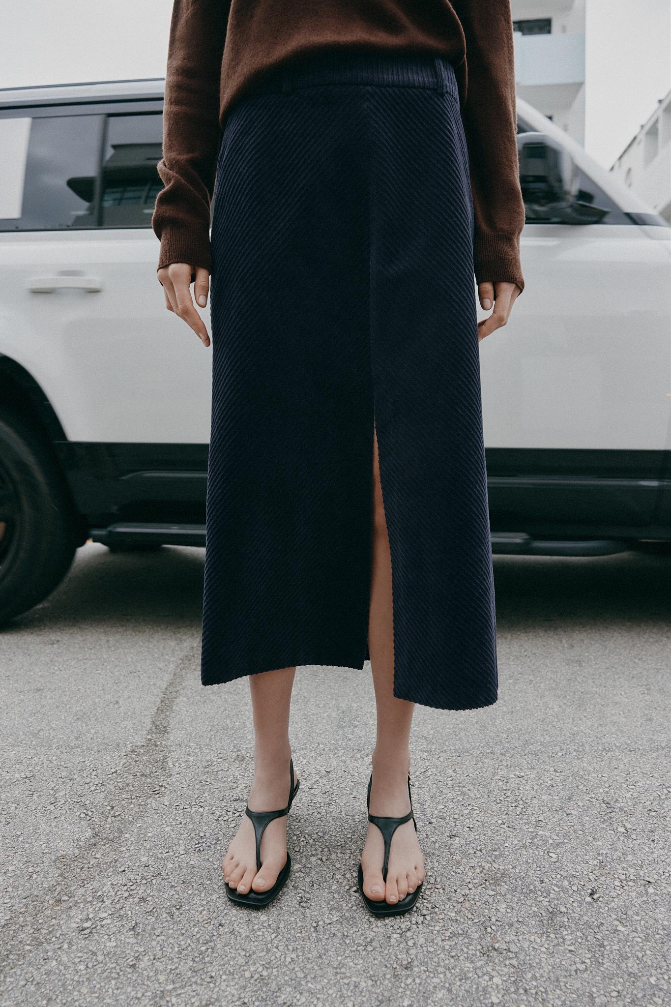 JUPE DROITE MI-LONGUE EN VELOURS CÔTELÉ