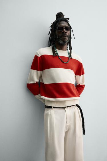 PULL EN JACQUARD À RAYURES AARON LEVINE X ZARA - Écru / Rouge de Zara - Image 5