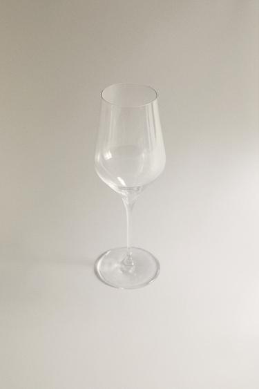 PLAIN CRYSTALLINE WINE GLASS - 990 by Zara - Image 2