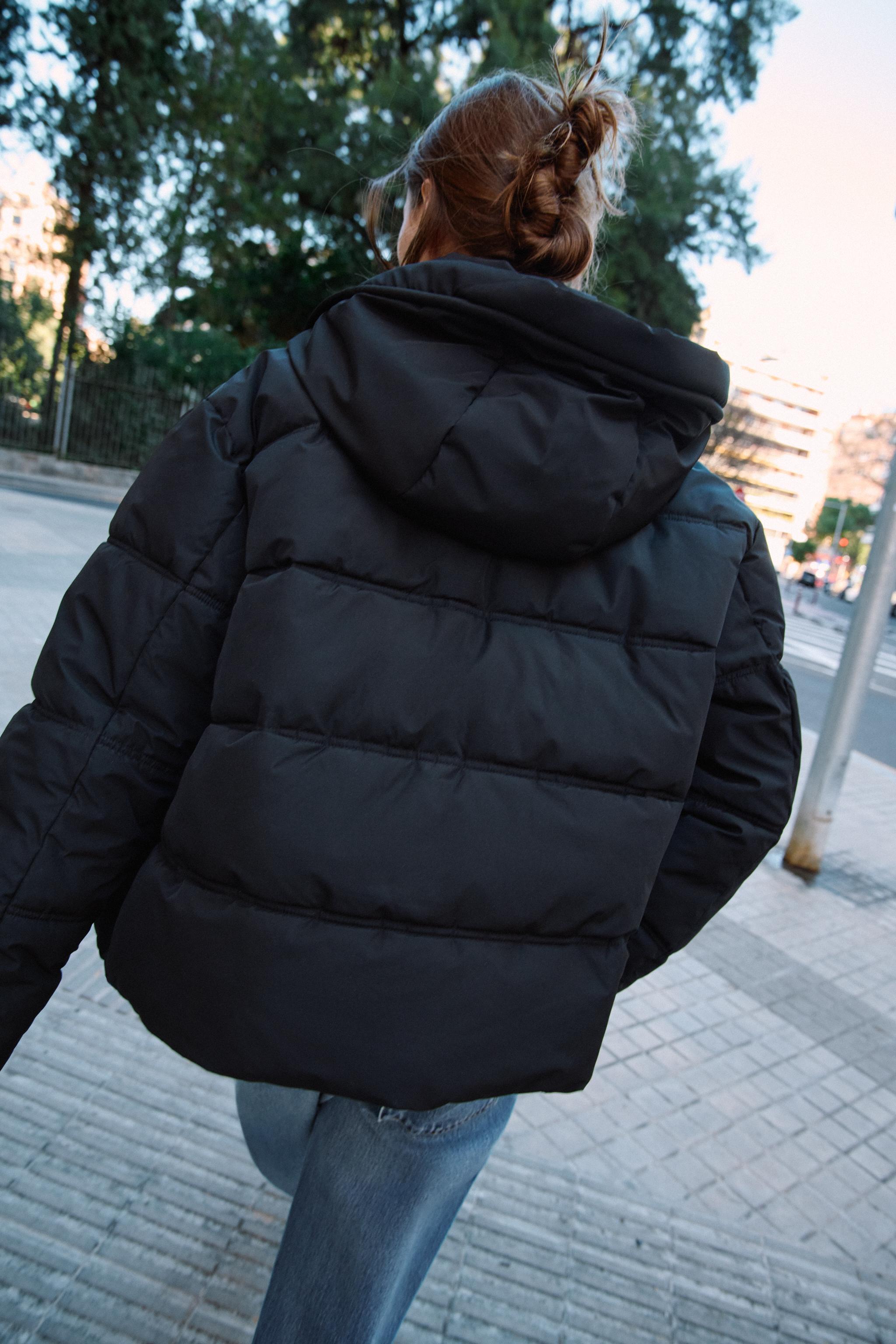 SHORT WATER-REPELLENT AND WINDPROOF HOODED ANORAK