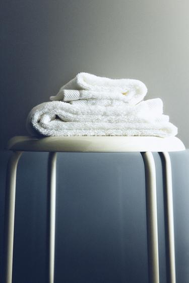 TOALLA BAÑO ALGODÓN RIZO LISA (500 GXM²) - Blanco de Zara