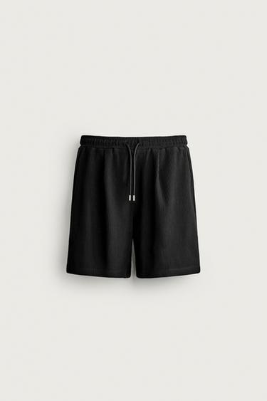 TEXTURED RELAXED FIT BERMUDA SHORTS - Black by Zara