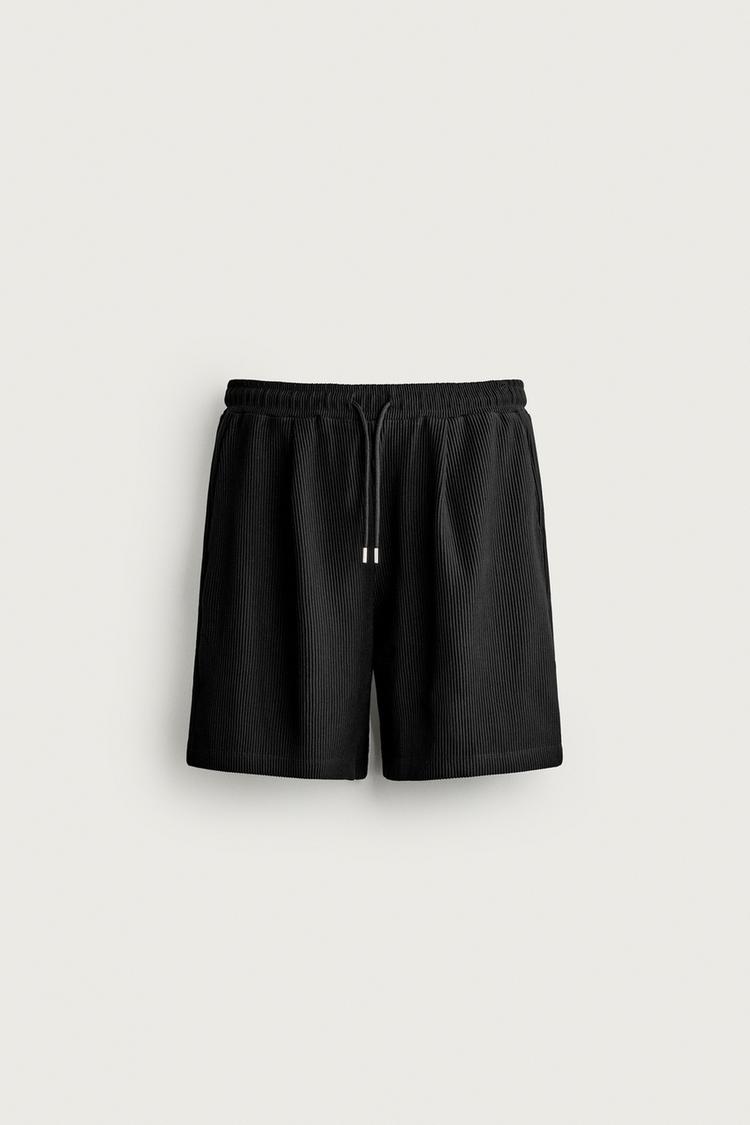 TEXTURED RELAXED FIT BERMUDA SHORTS
