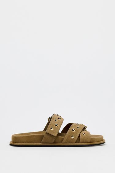 SPLIT SUEDE SANDALS WITH STUDS - Dark tan by Zara