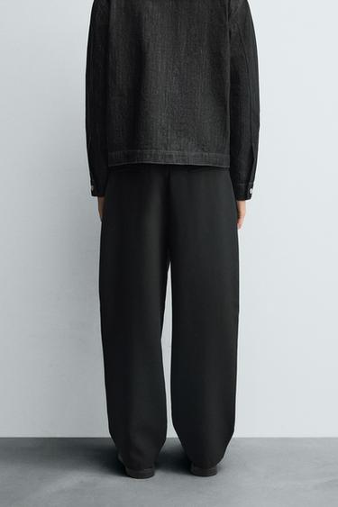 PANTALON COUPE DÉCONTRACTÉE PLIS - Noir de Zara - Image 2