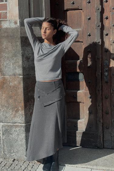 FALDA MIDI SOFT TACHAS - Gris vigoré de Zara - Imagen 0