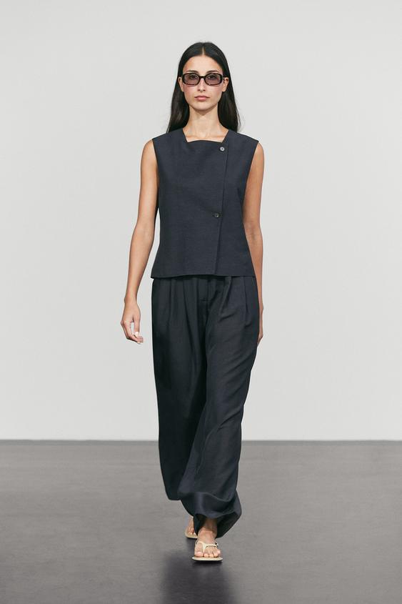 Pantalón detalle botonadura con lino - Marino de Zara - Imagen 0