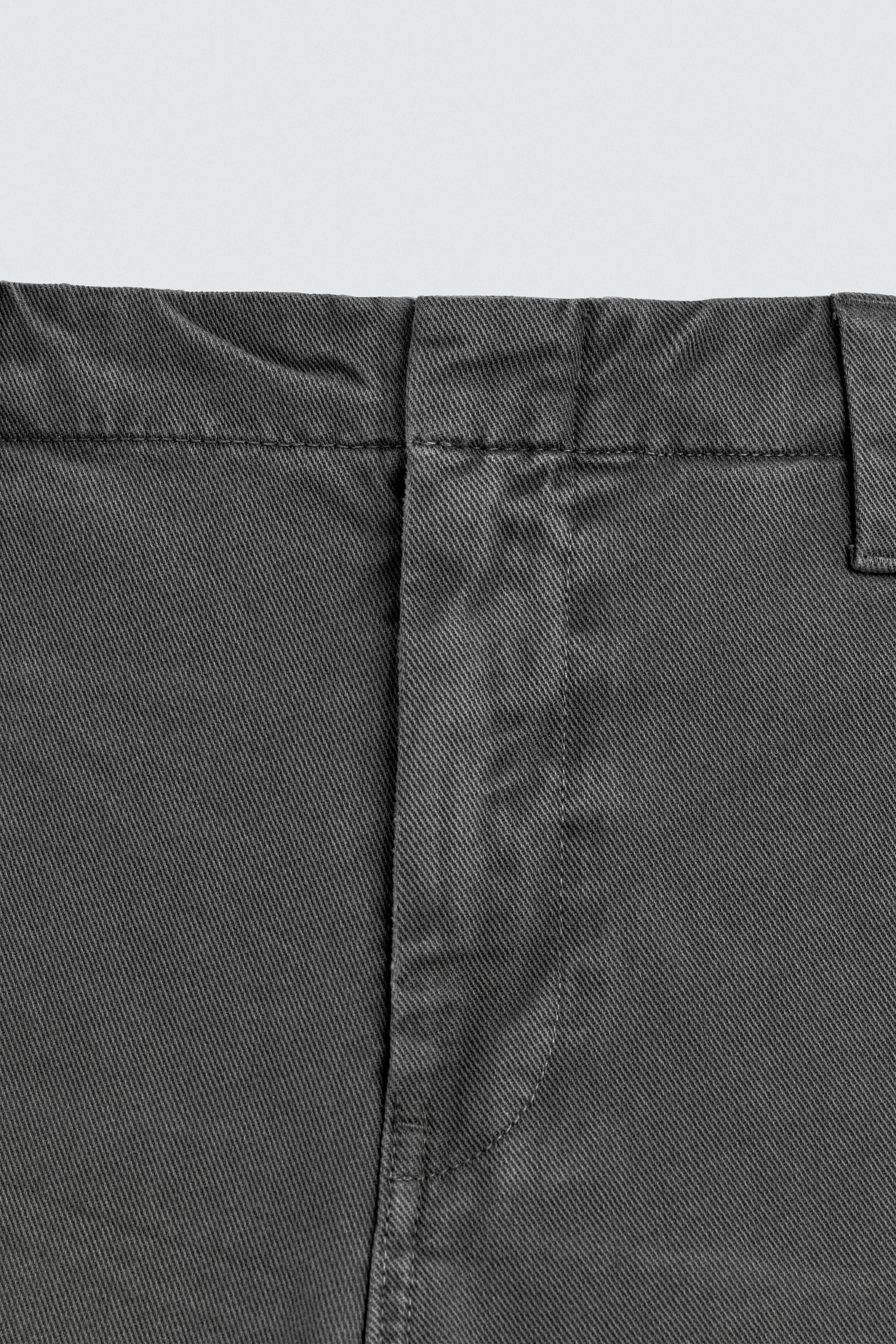 PANTALON CHINO COUPE DÉCONTRACTÉE DÉLAVÉ