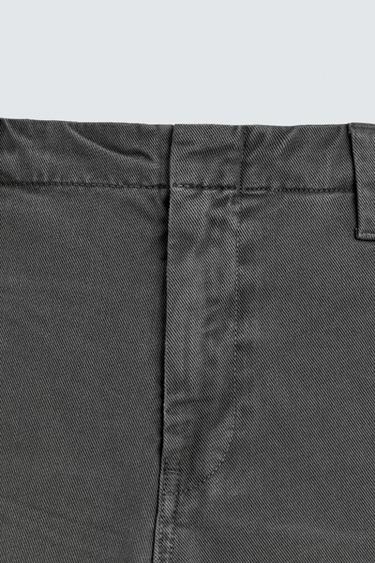 PANTALON CHINO COUPE DÉCONTRACTÉE DÉLAVÉ - Gris de Zara - Image 8