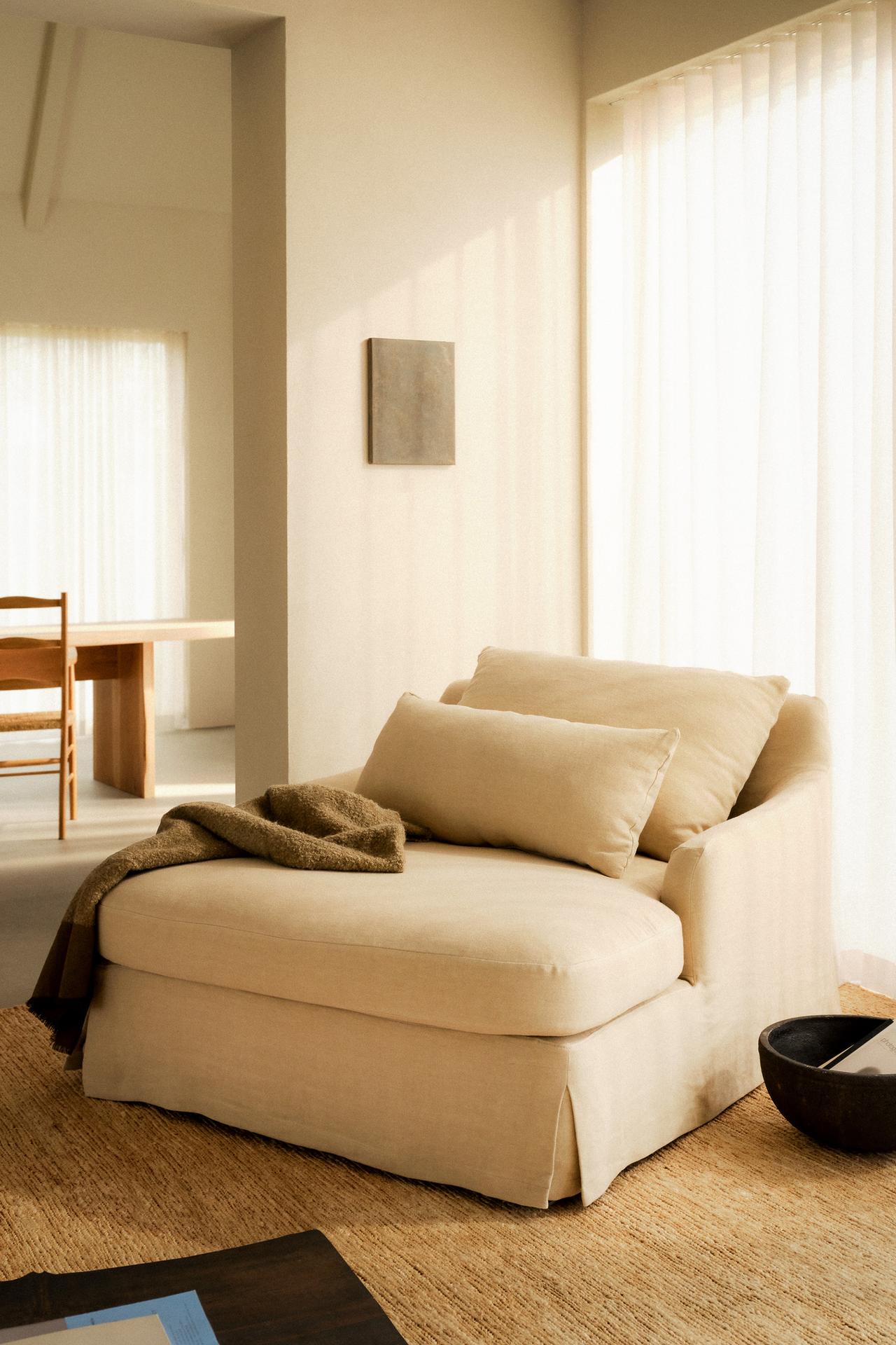 LOVESEAT 01 — Brown / Taupe