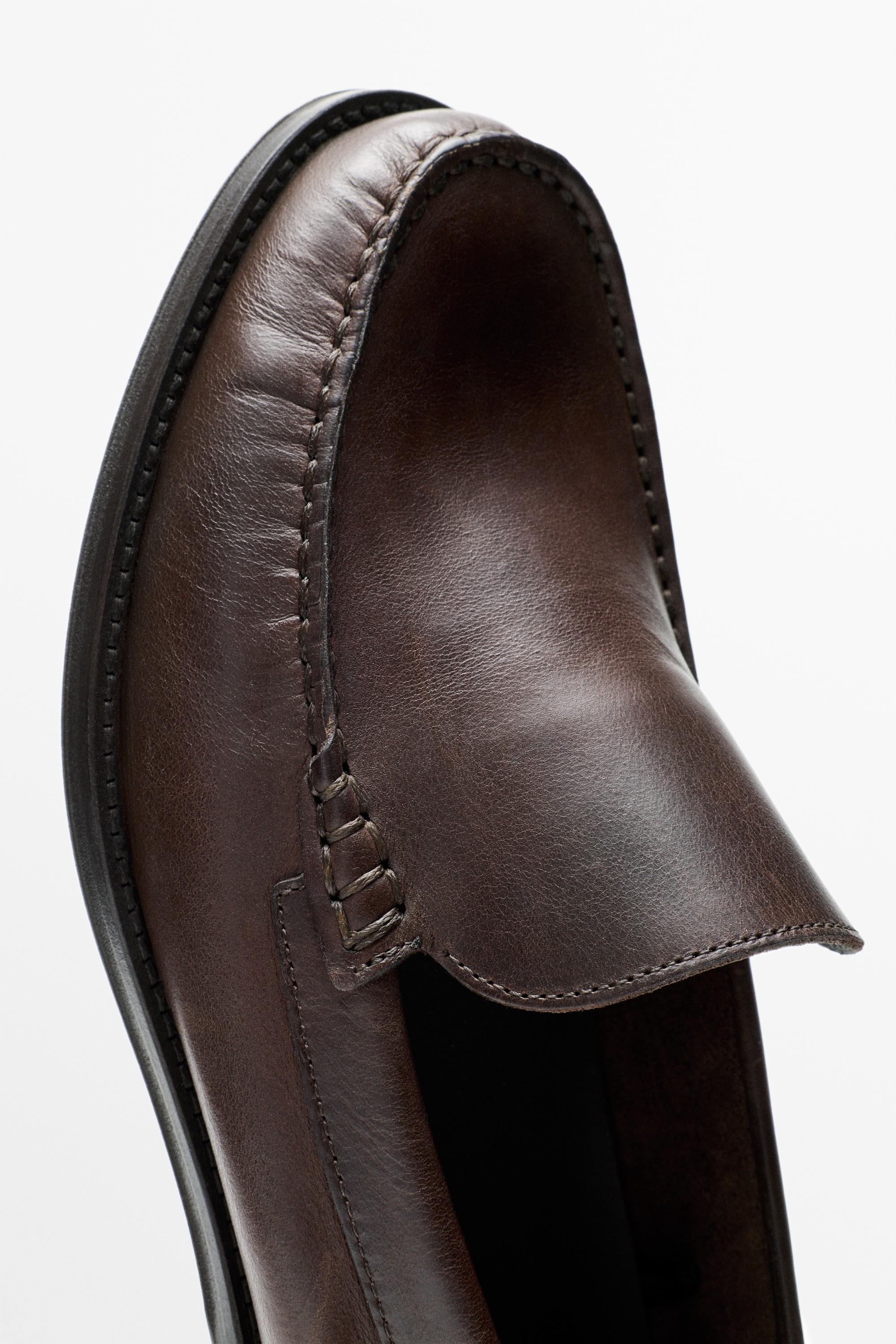 Oiled leather loafers