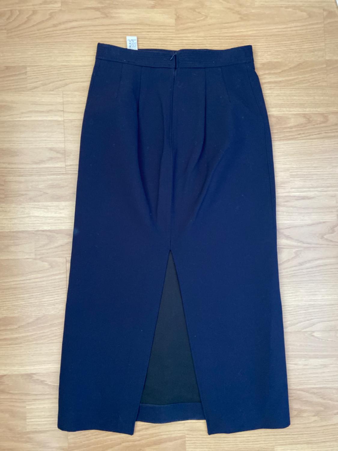 STRAIGHT SKIRT WITH SLIT - Image 2