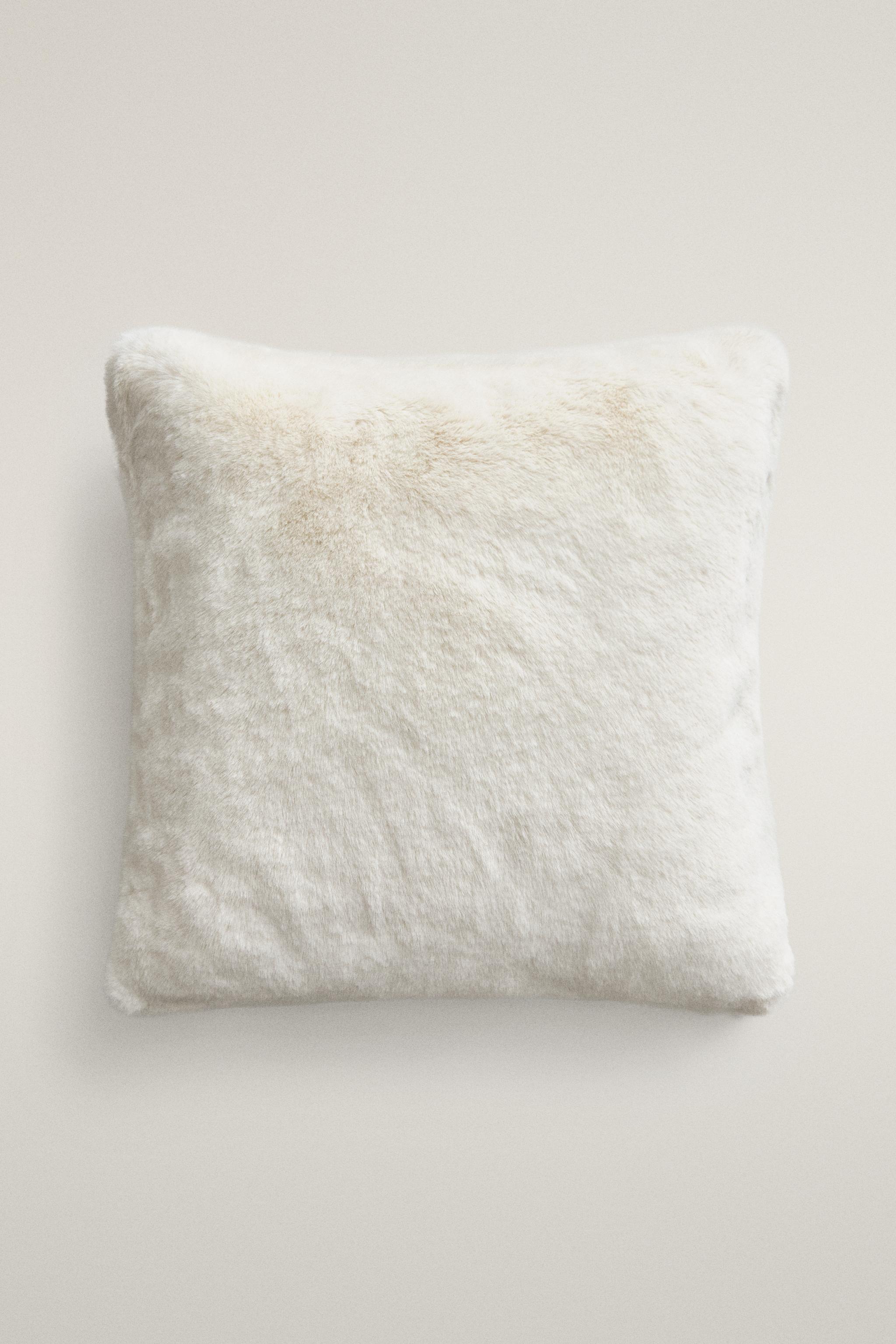 HOUSSE DE COUSSIN FOURRURE RASE