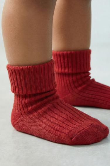 НАБОР ИЗ 4 ЦВЕТНЫХ НОСКОВ В КОРОБКЕ — СИНИЙ от Zara