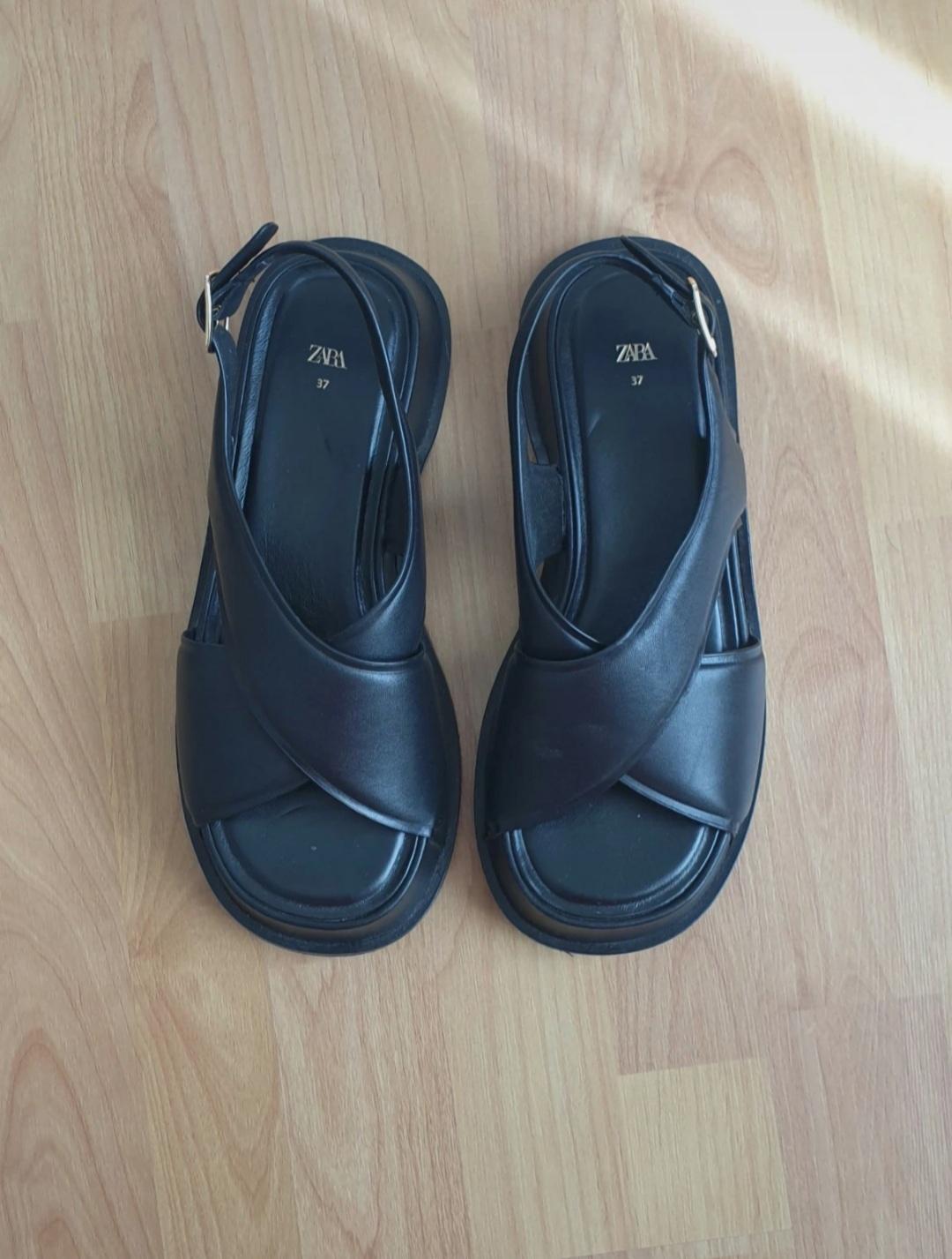 LEATHER SANDALS WITH CRISS-CROSS STRAPS - Image 4