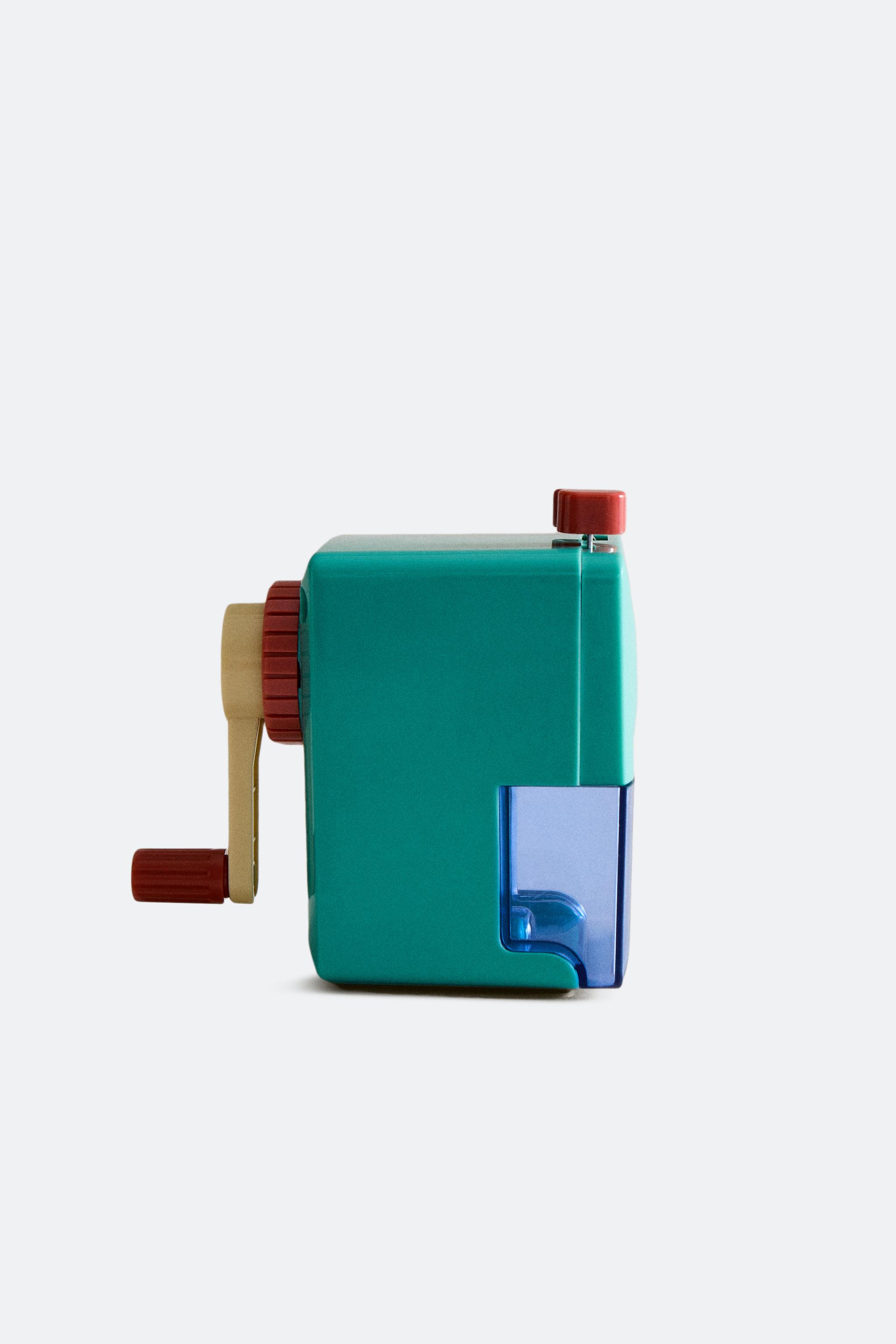 KIDS' DESK CRANK SHARPENER — Multicolored