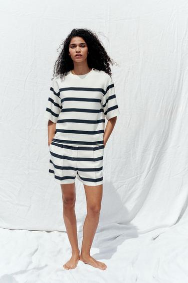 Zara PLEATED STRIPED SHORTS - White / Navy