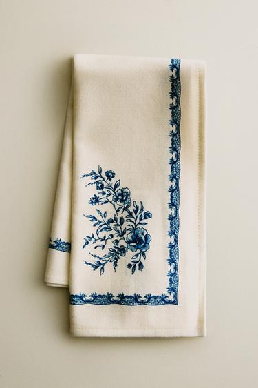 PACK OF FLORAL SATIN NAPKINS (PACK OF 2) - Blue by Zara