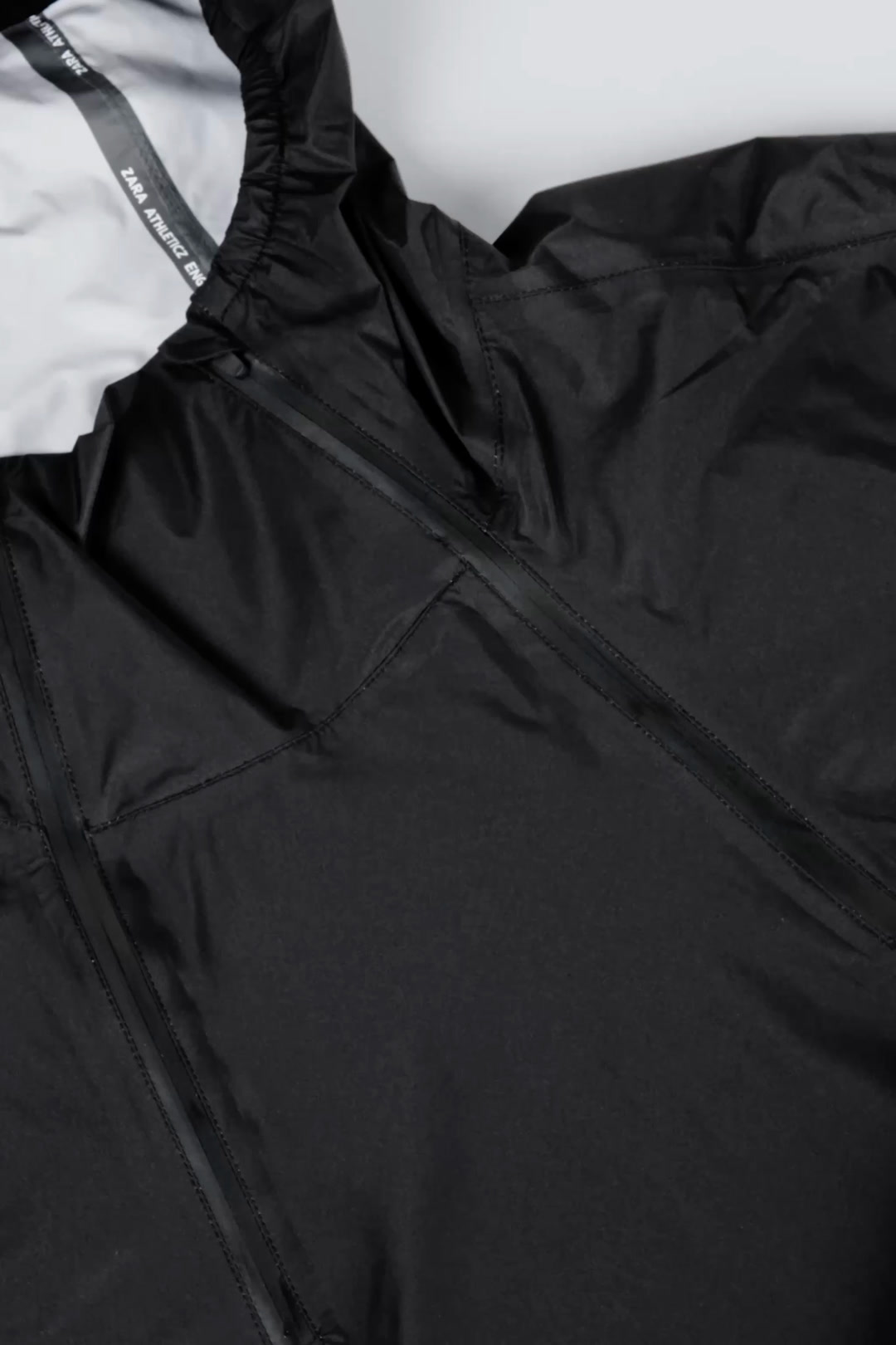 時雨 WINDBREAKER POUCH POCKET JACKET - Black | ZARA United Kingdom