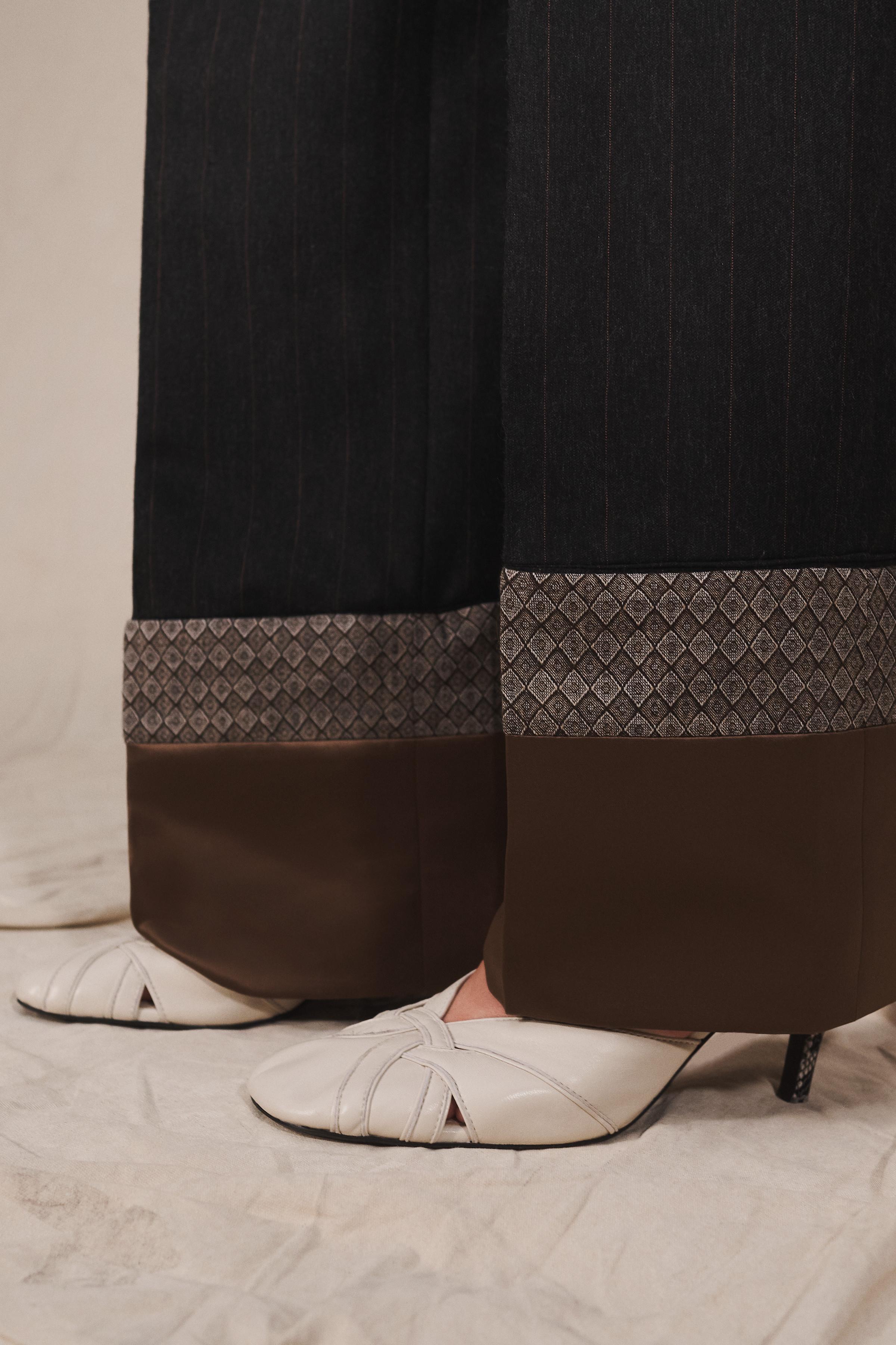 LIMITED EDITION LEATHER HEELED SHOES