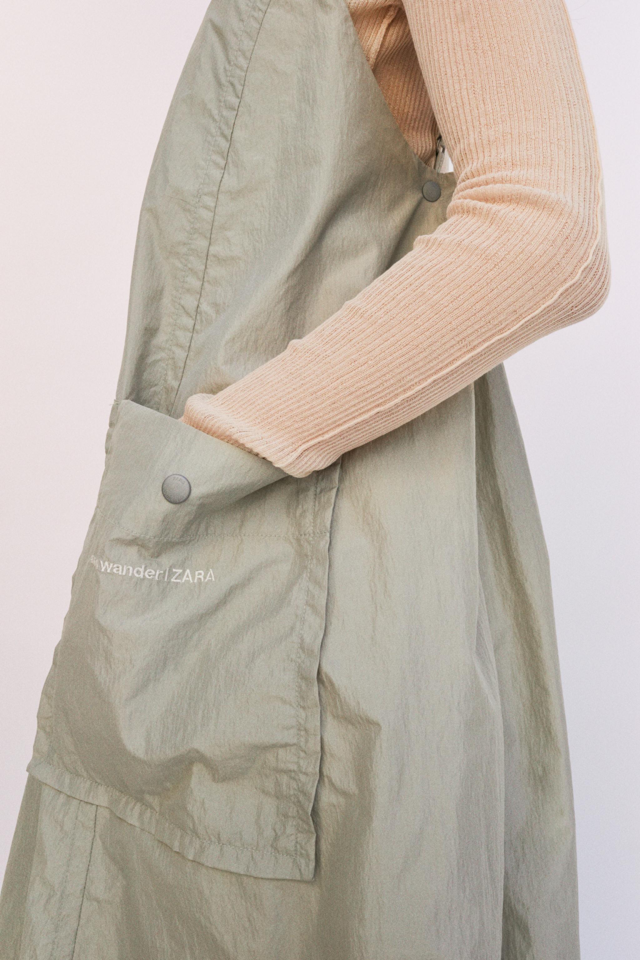 WATER REPELLENT ミディワンピース X AND WANDER 0518/054 WATER REPELLENT ミディワンピース X AND WANDER® - ライト