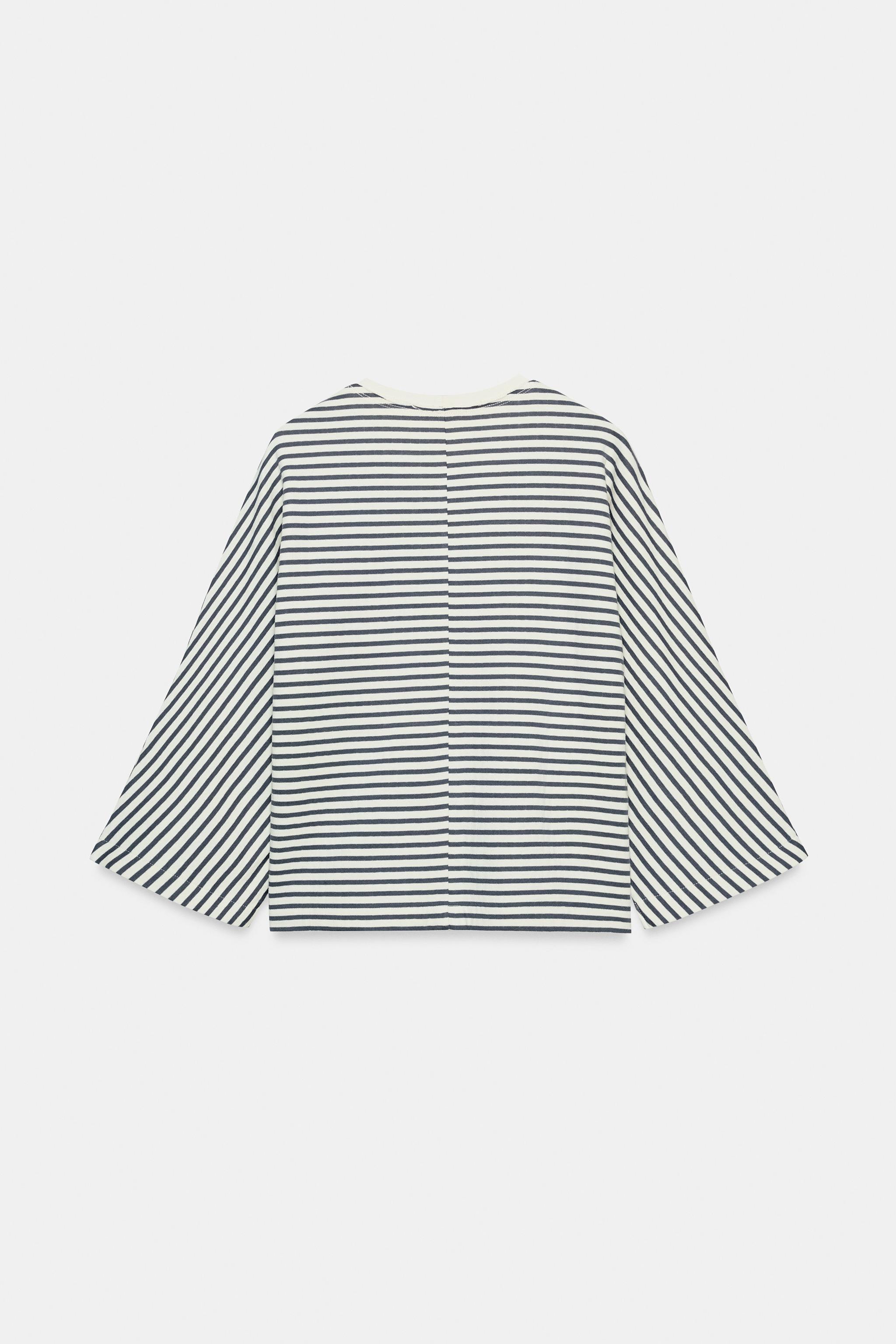 OVERSIZED STRIPED T-SHIRT
