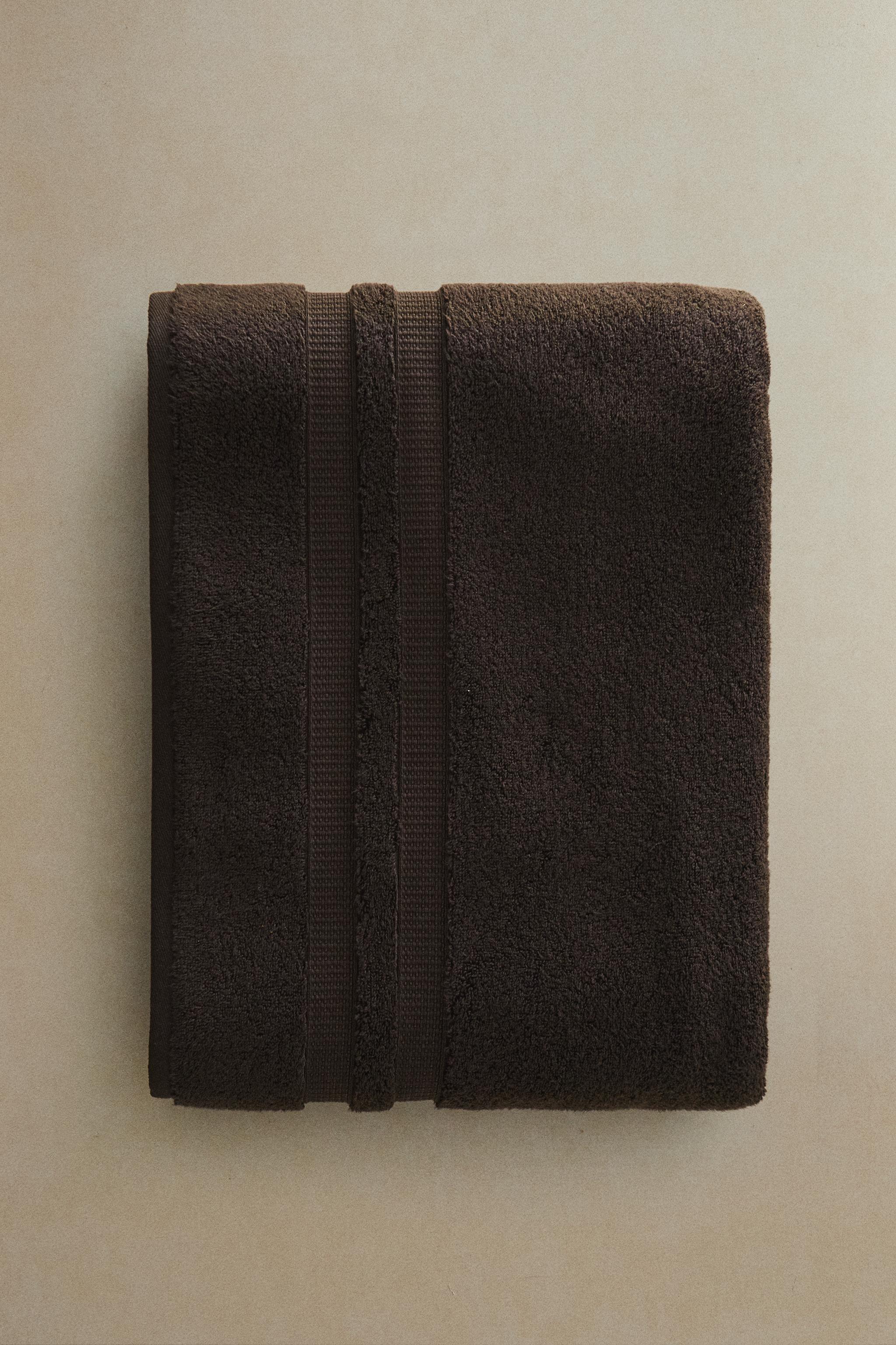 EXTRA SOFT DOUBLE BORDER BATH TOWEL
