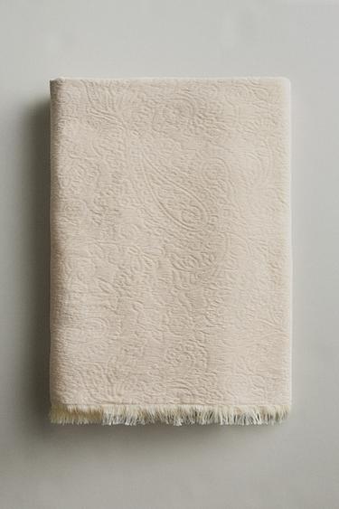 CHENILLE JACQUARD THROW - Ecru by Zara - Image 4