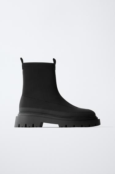 BOTÍN CALCETÍN WATER REPELLENT - Negro de Zara