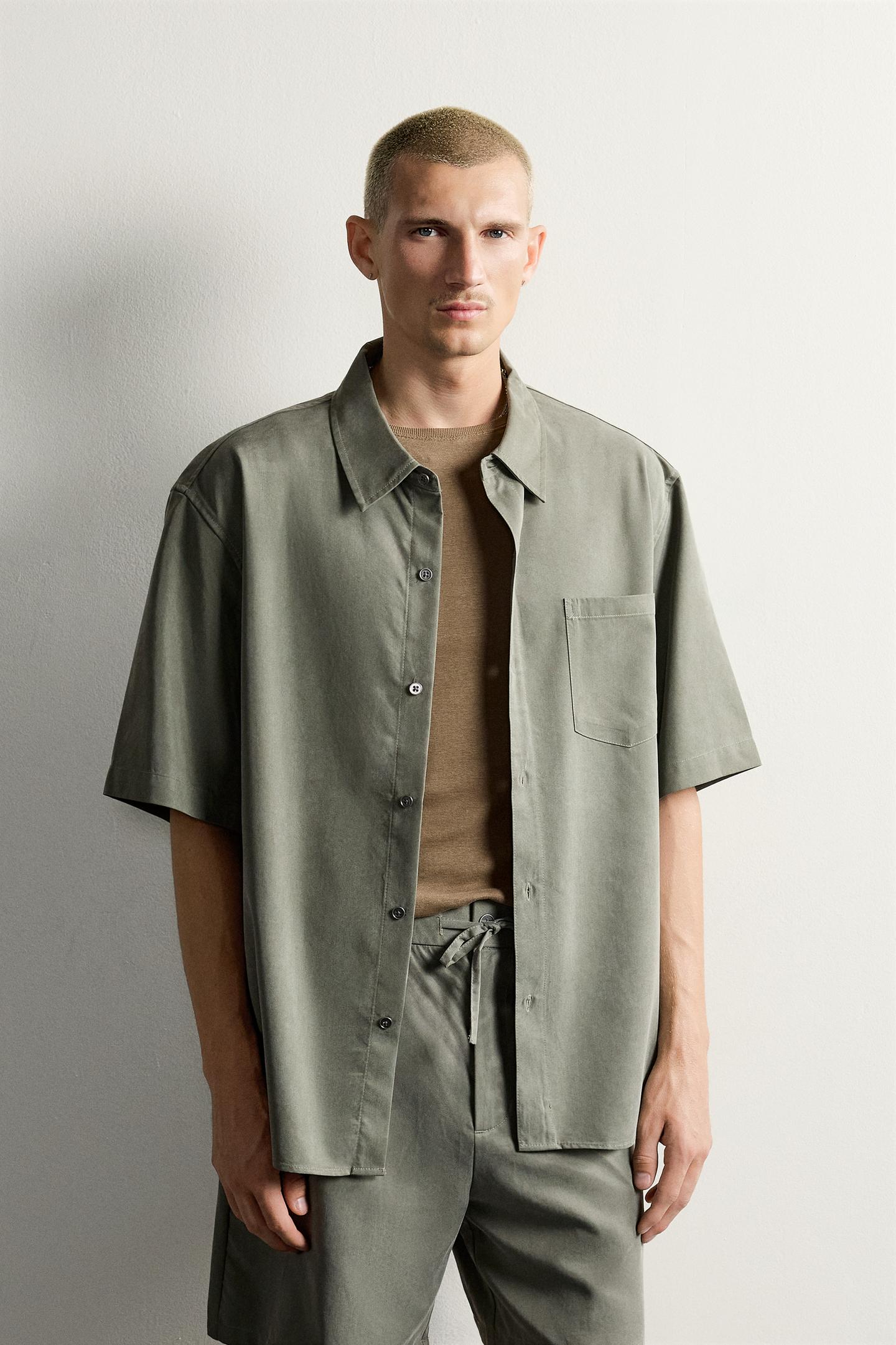 Мужская рубашка Zara Relaxed Fit Flowy, цвет: Тёмный зелёный — фото 2
