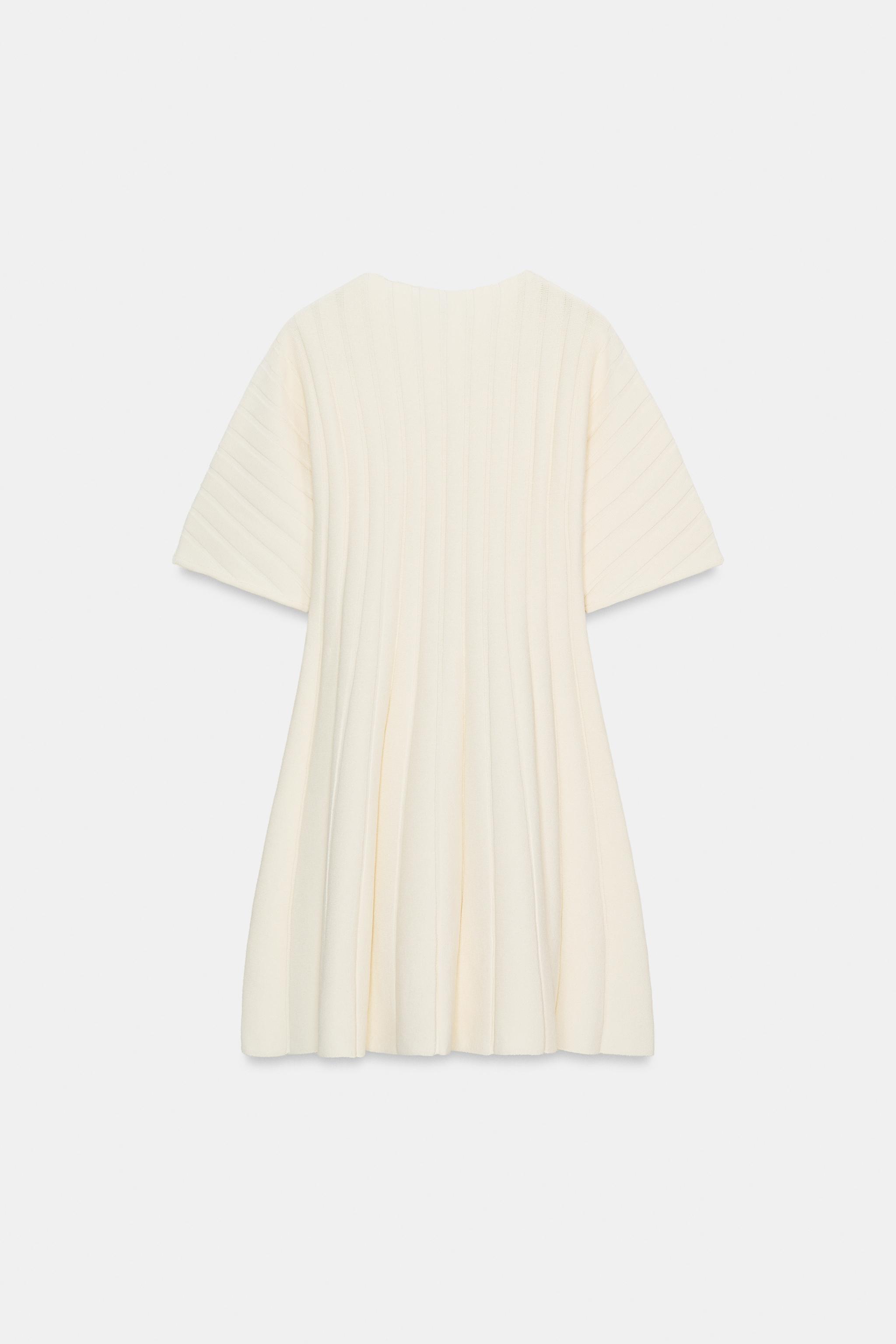 SHORT RIB KNIT BALLOON SLEEVE DRESS