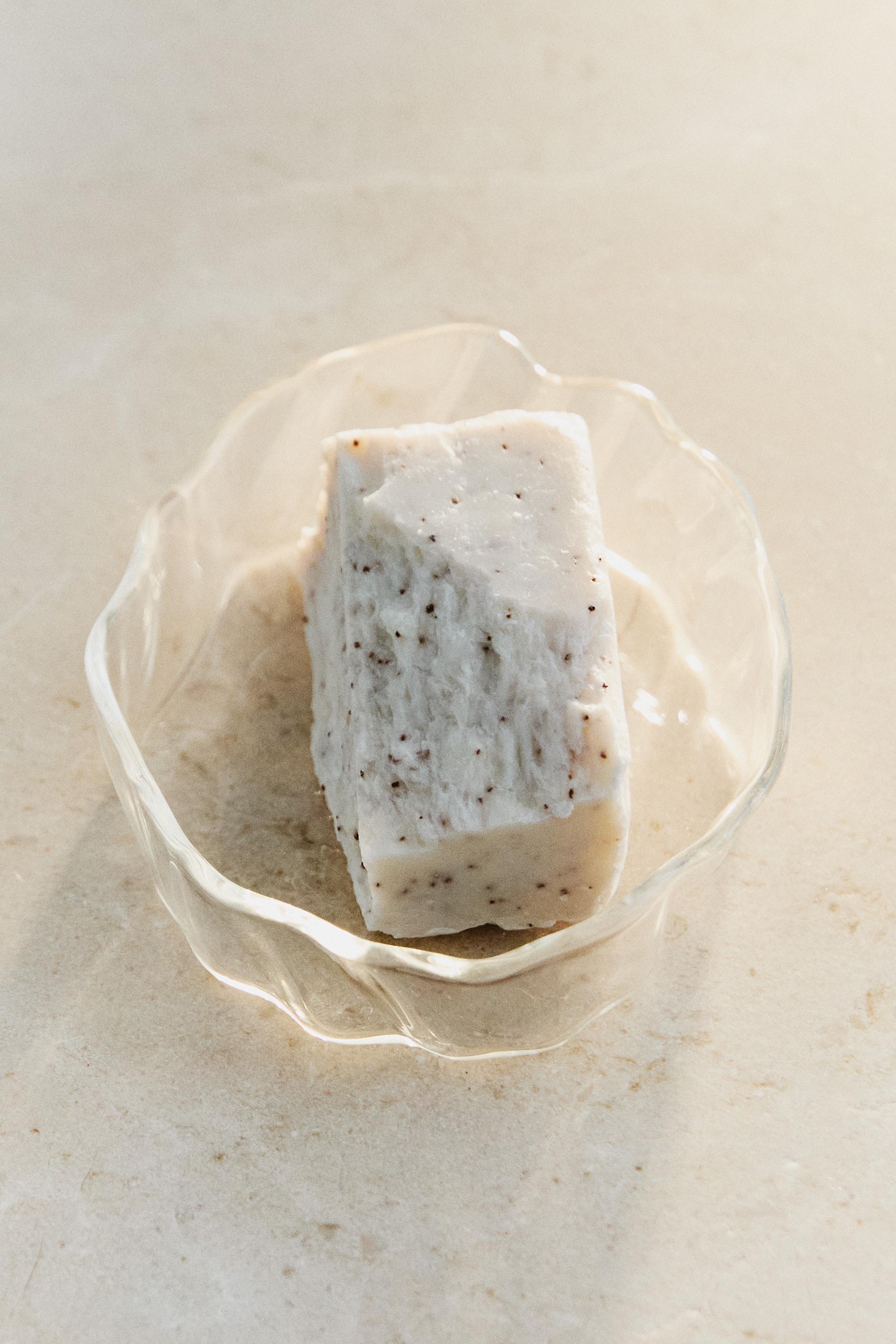 BOROSILICATE BATHROOM SOAP DISH — Transparent