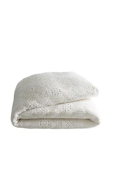SENGETÆPPE I BOMULD MED HÆKLET PATCHWORK - Hvid fra Zara