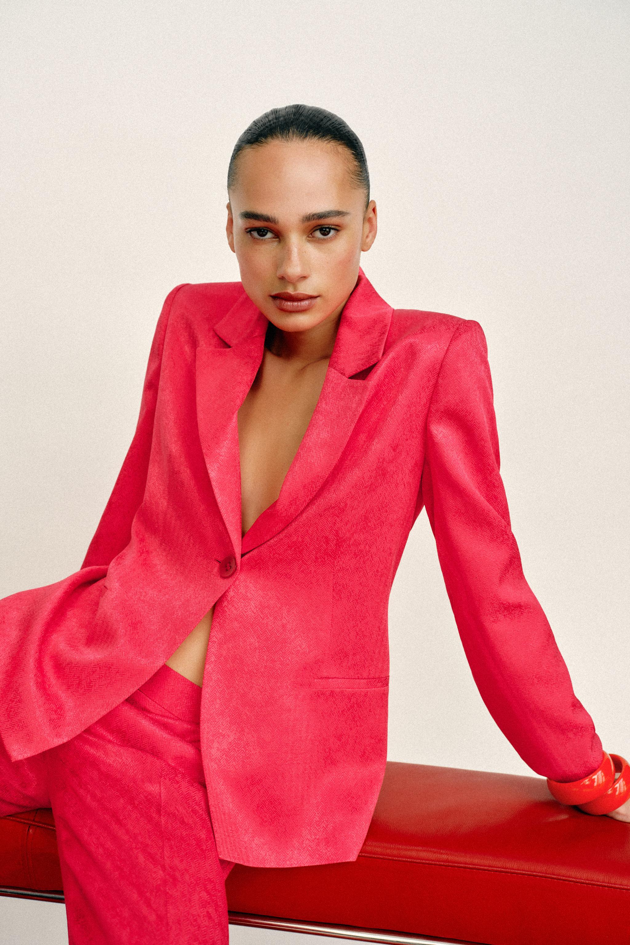JACQUARD BLAZER WITH SHOULDER PADS