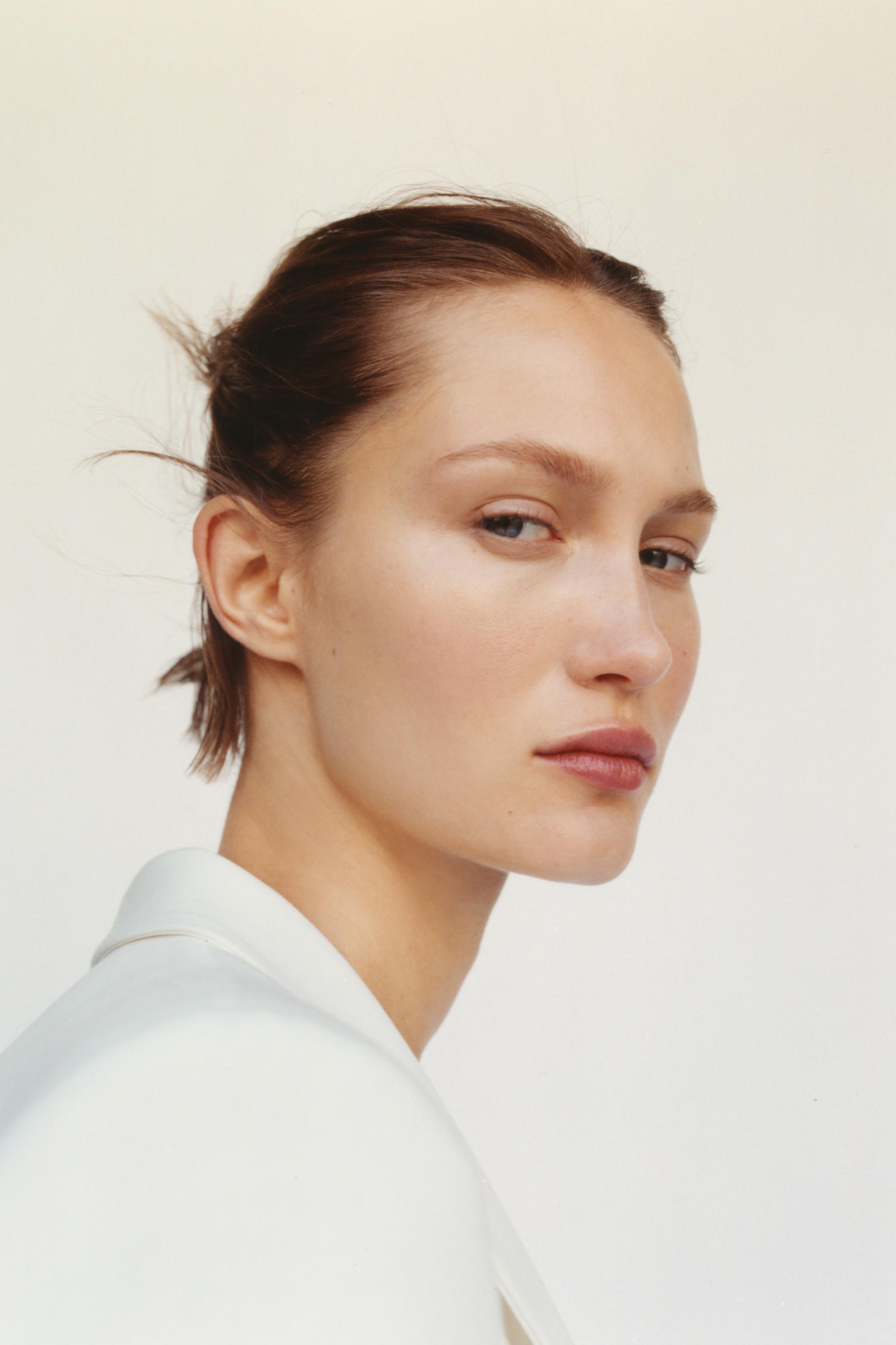 ショルダーパッド フィット ブレザー - エクリュ | ZARA Japan