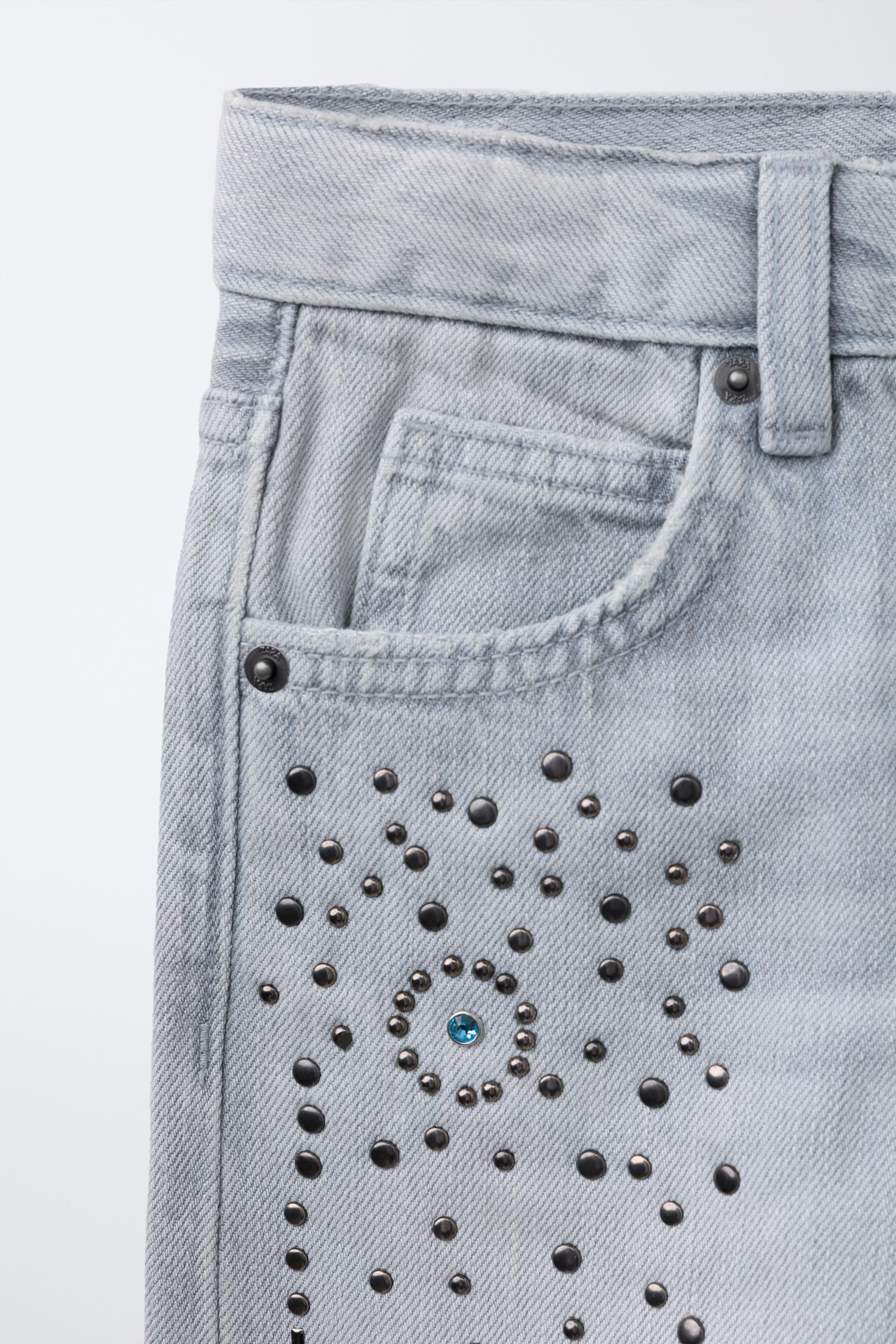 WIDE LEG JEANS WITH STUDS