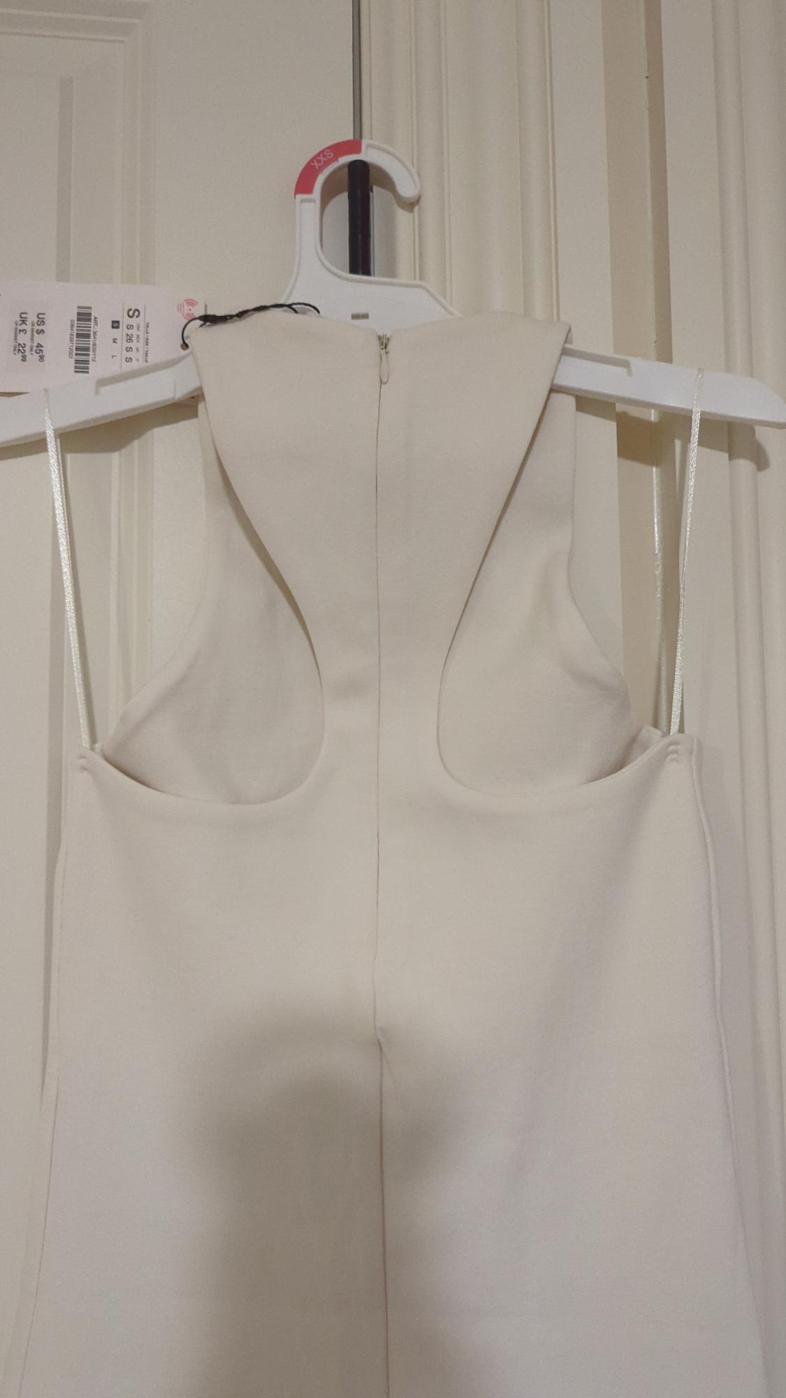 VESTIDO HALTER INTERLOCK - Image 2