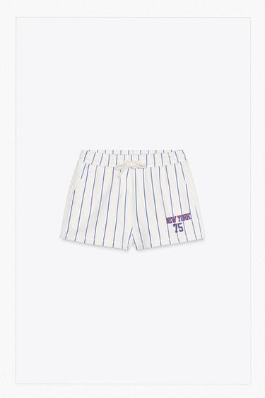 SHORTS RAYAS NEW YORK - Blanco de Zara