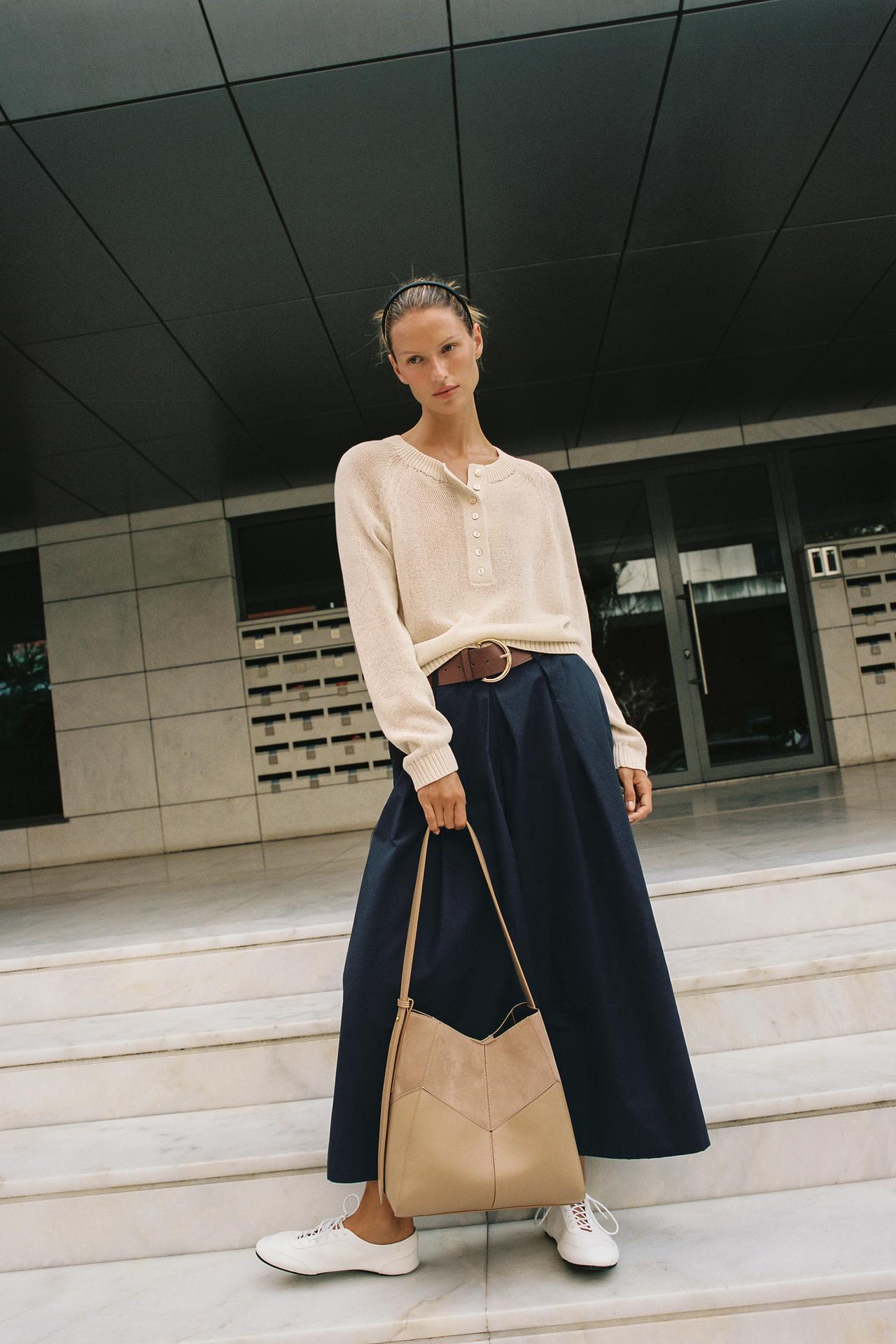 BUTTON KNIT JUMPER — Ecru
