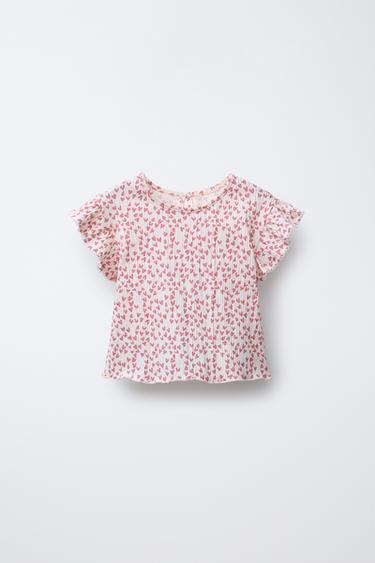 TEXTURED T-SHIRT WITH HEART & RUFFLES - Pink by Zara