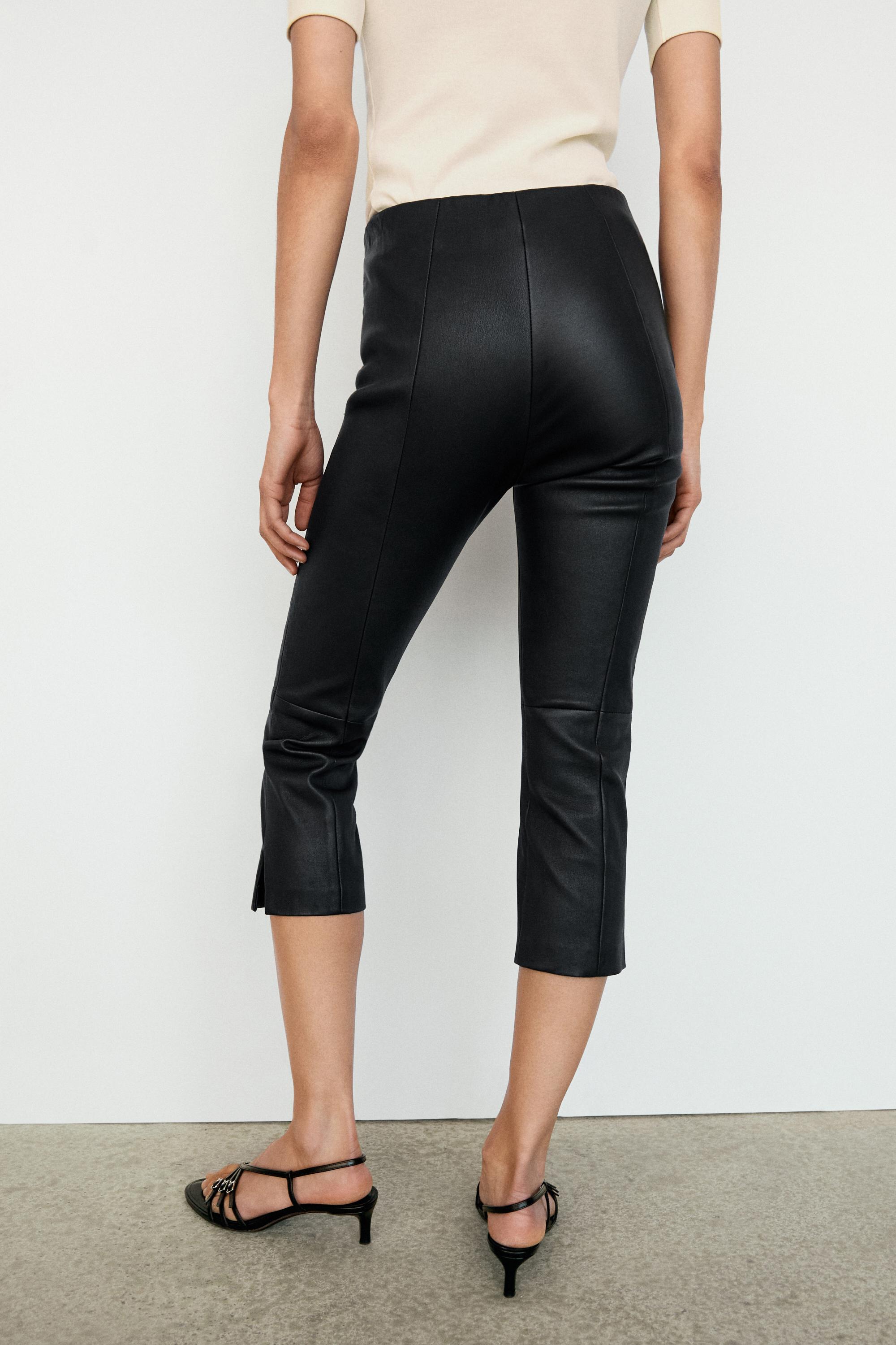 Pantalon capri en cuir